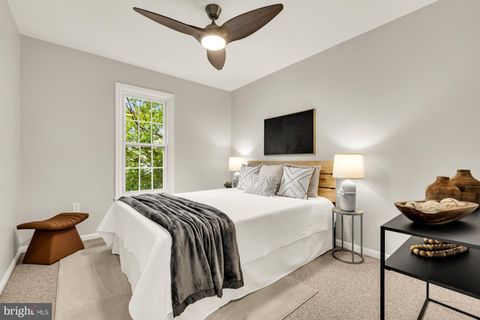 Tiny photo for 4619 4th Road N, ARLINGTON, VA 22203 (MLS # VAAR2072976)