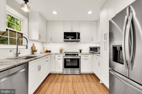 Tiny photo for 4619 4th Road N, ARLINGTON, VA 22203 (MLS # VAAR2072976)