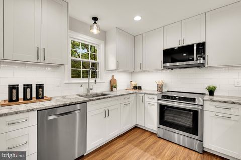 Tiny photo for 4619 4th Road N, ARLINGTON, VA 22203 (MLS # VAAR2072976)