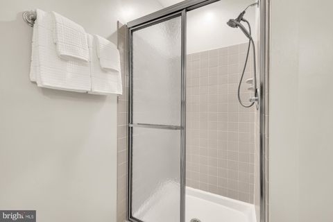 Tiny photo for 4619 4th Road N, ARLINGTON, VA 22203 (MLS # VAAR2072976)