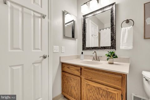 Tiny photo for 4619 4th Road N, ARLINGTON, VA 22203 (MLS # VAAR2072976)