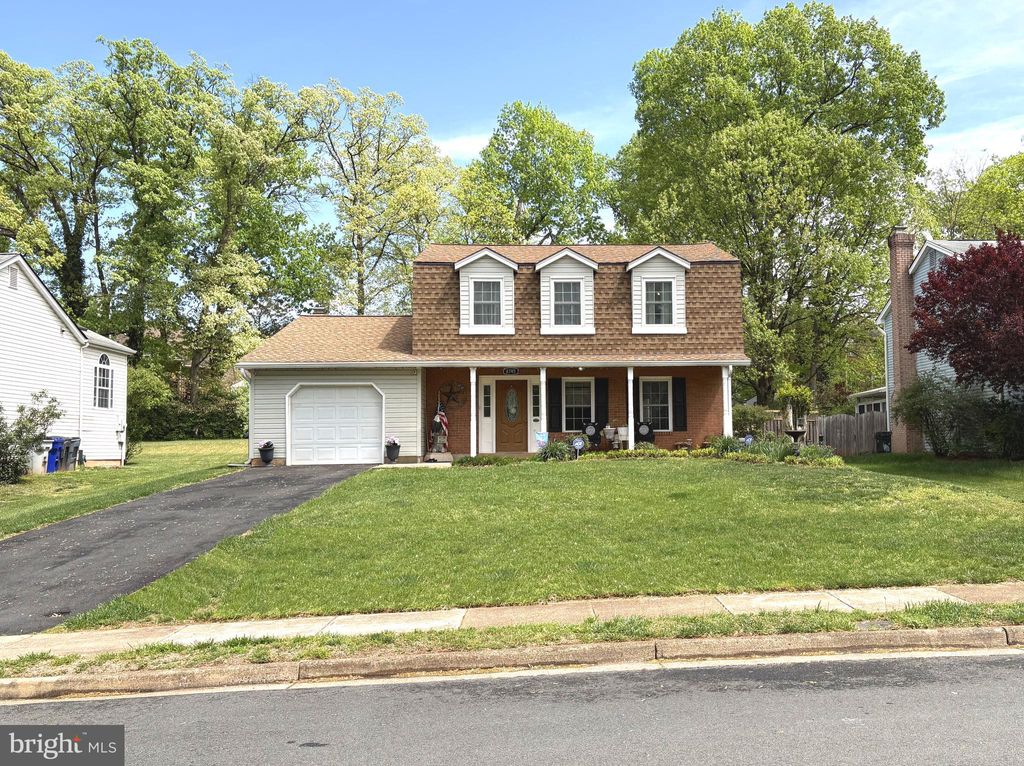 Photo of 8745 Country Lane, MANASSAS, VA 20110 (MLS # VAMN2010782)