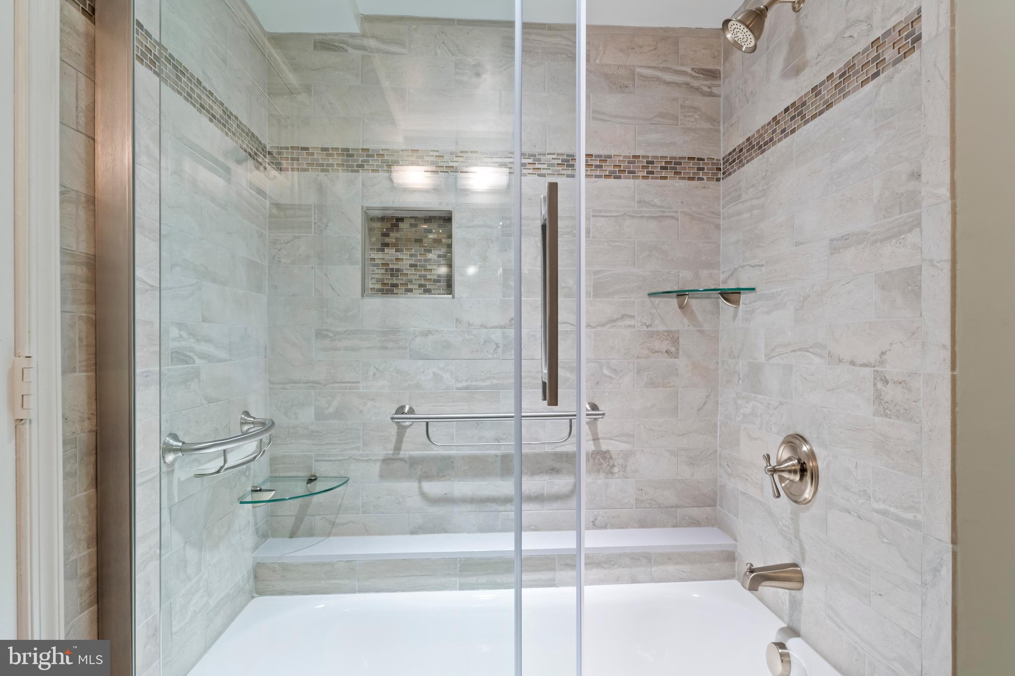 BELMONT FOREST - Residential