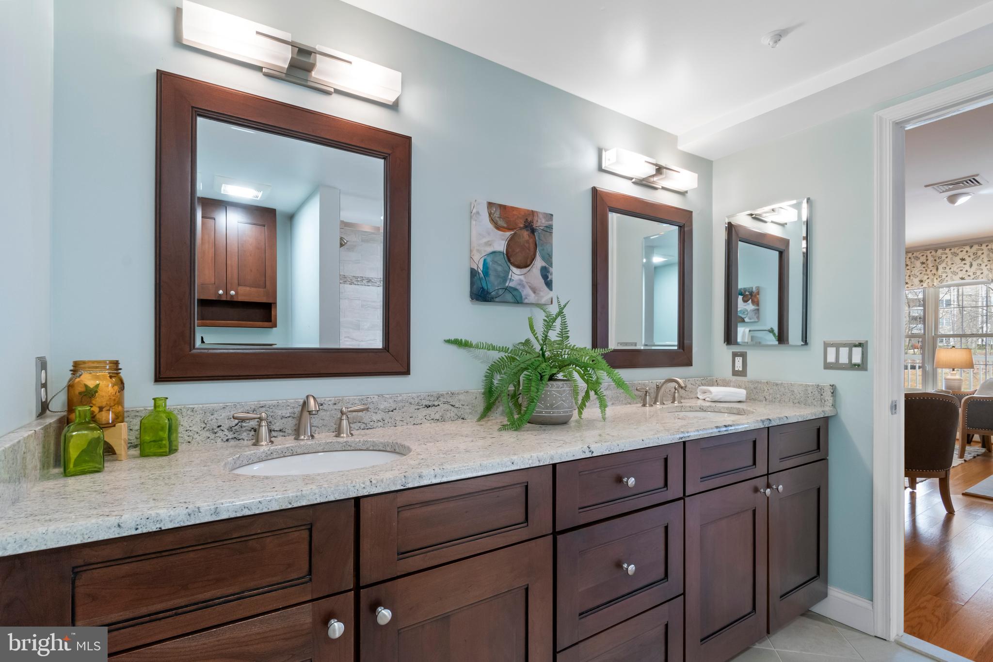 BELMONT FOREST - Residential