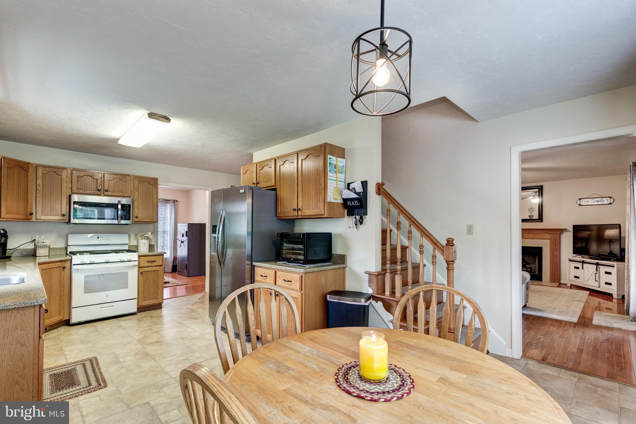 13 FIELDCREST DRIVE