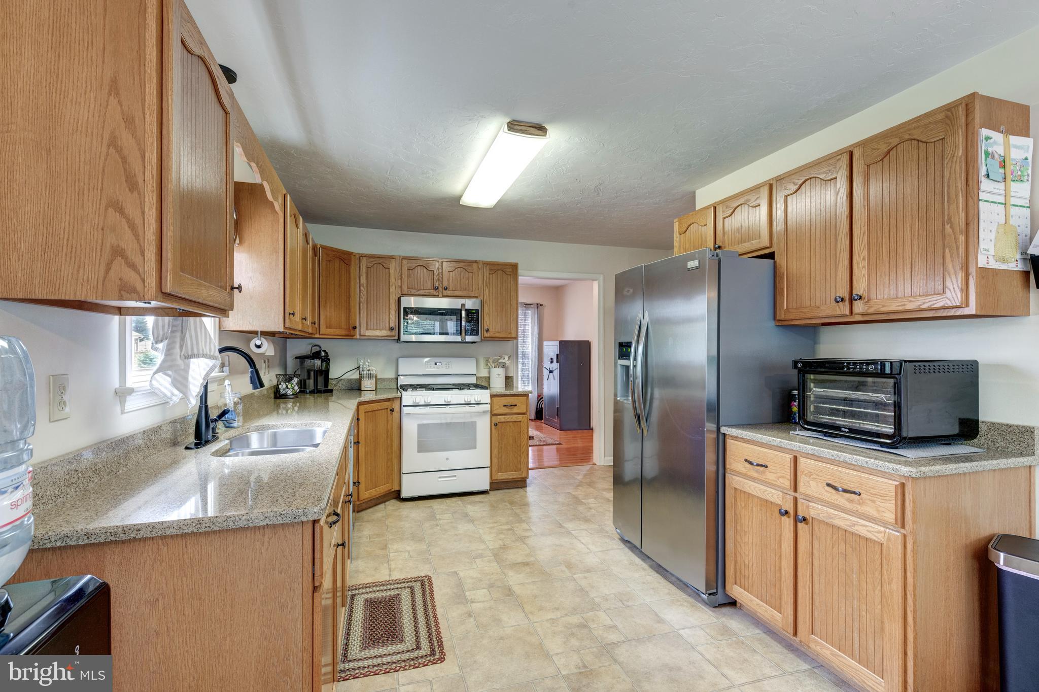 13 FIELDCREST DRIVE