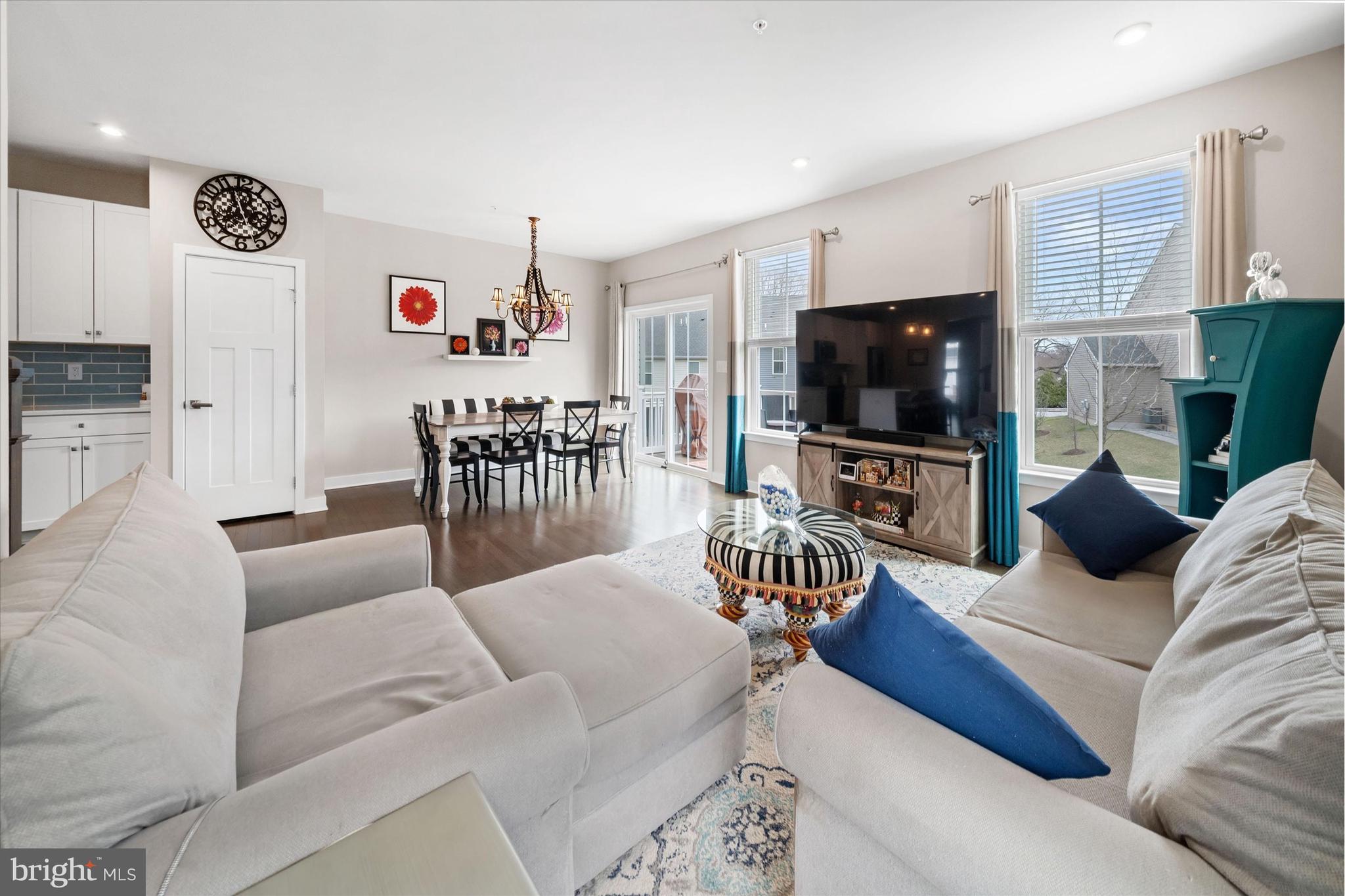 SINCLAIR SPRINGS - Residential