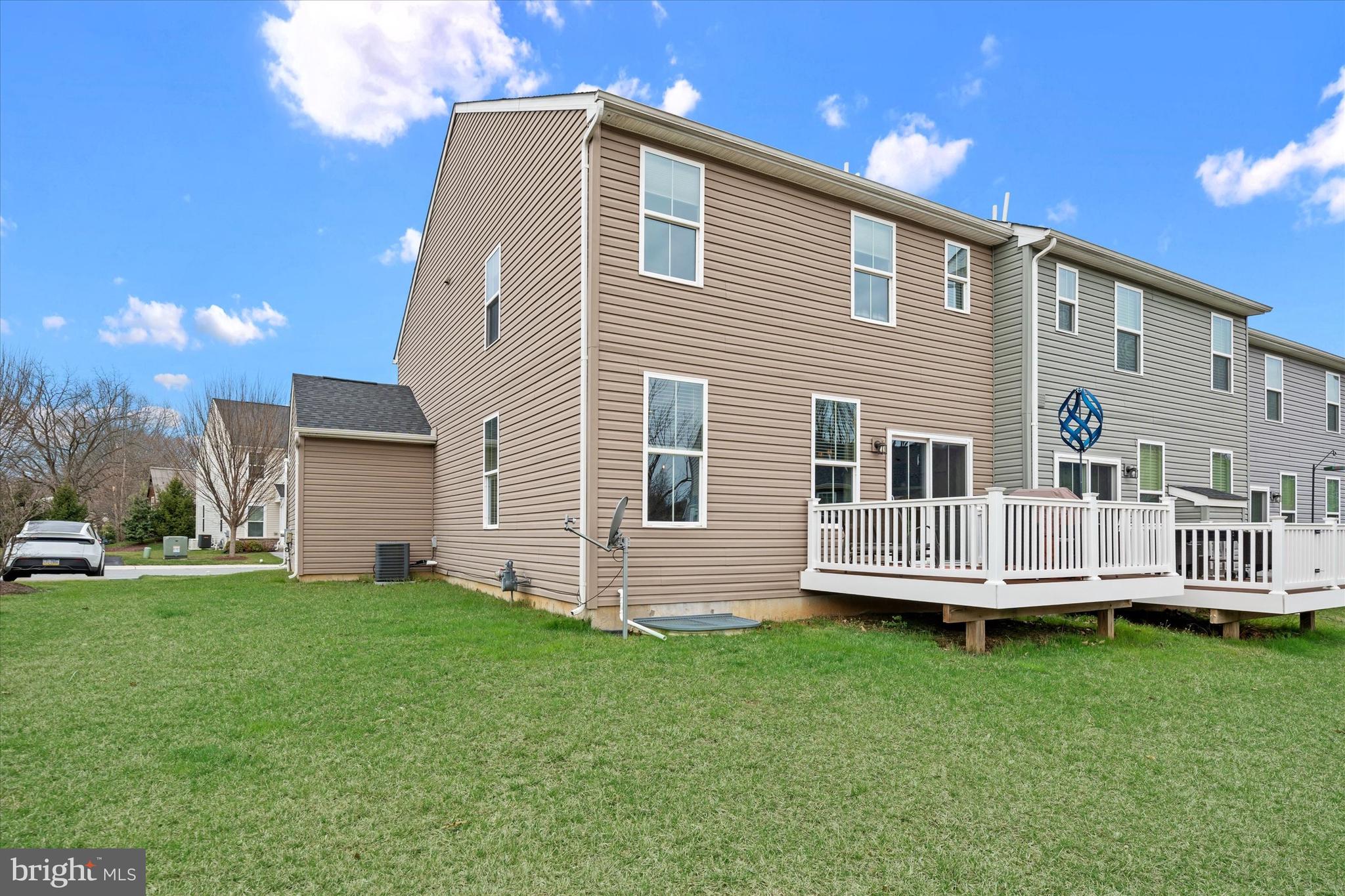 SINCLAIR SPRINGS - Residential