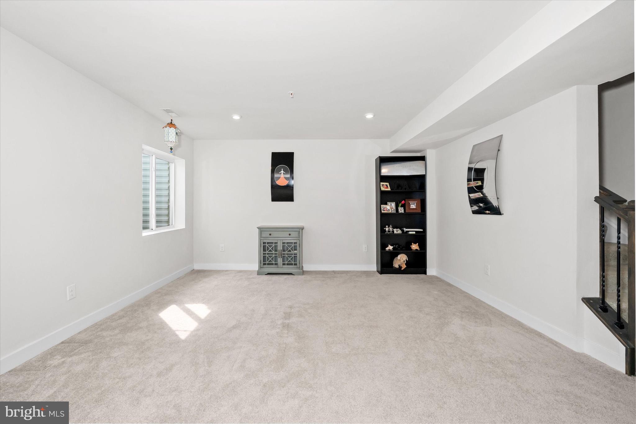 SINCLAIR SPRINGS - Residential