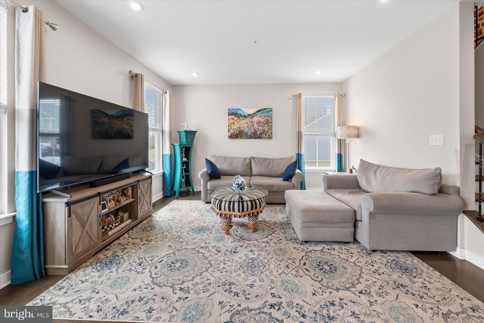 SINCLAIR SPRINGS - Residential