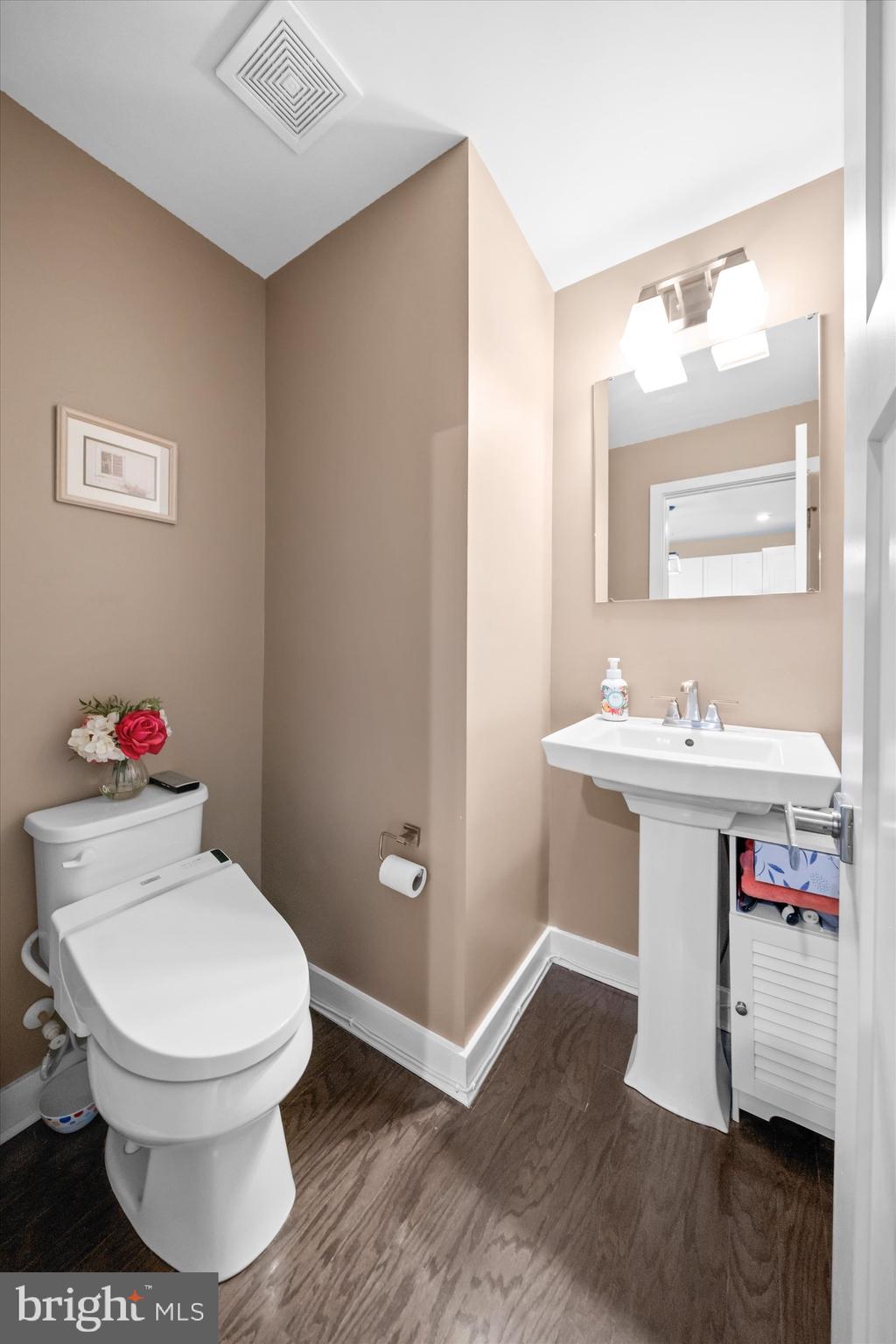 SINCLAIR SPRINGS - Residential