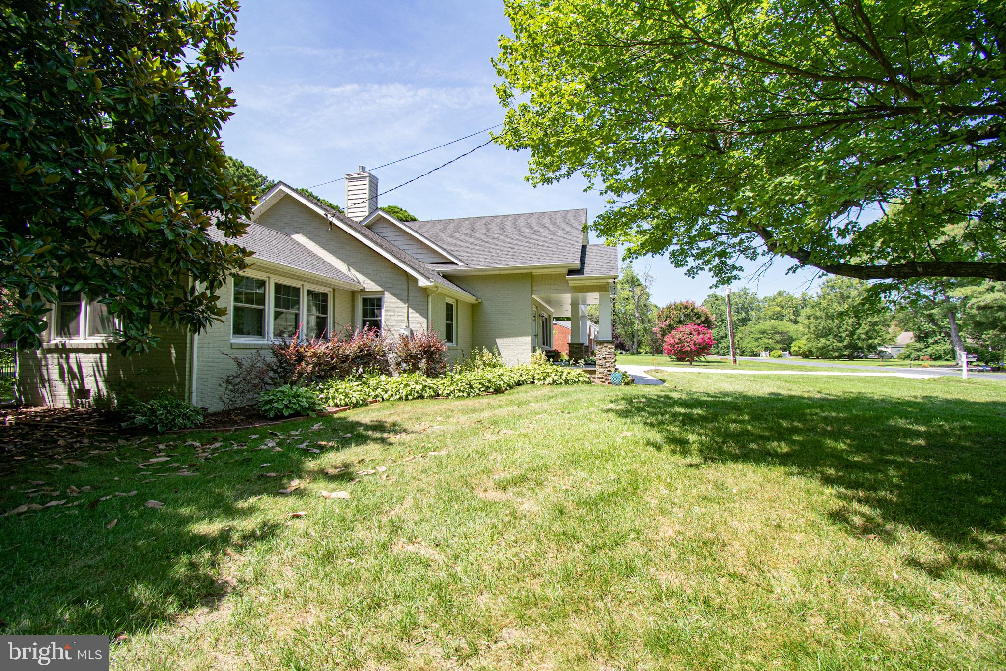 1026 RIVERVIEW TERRACE