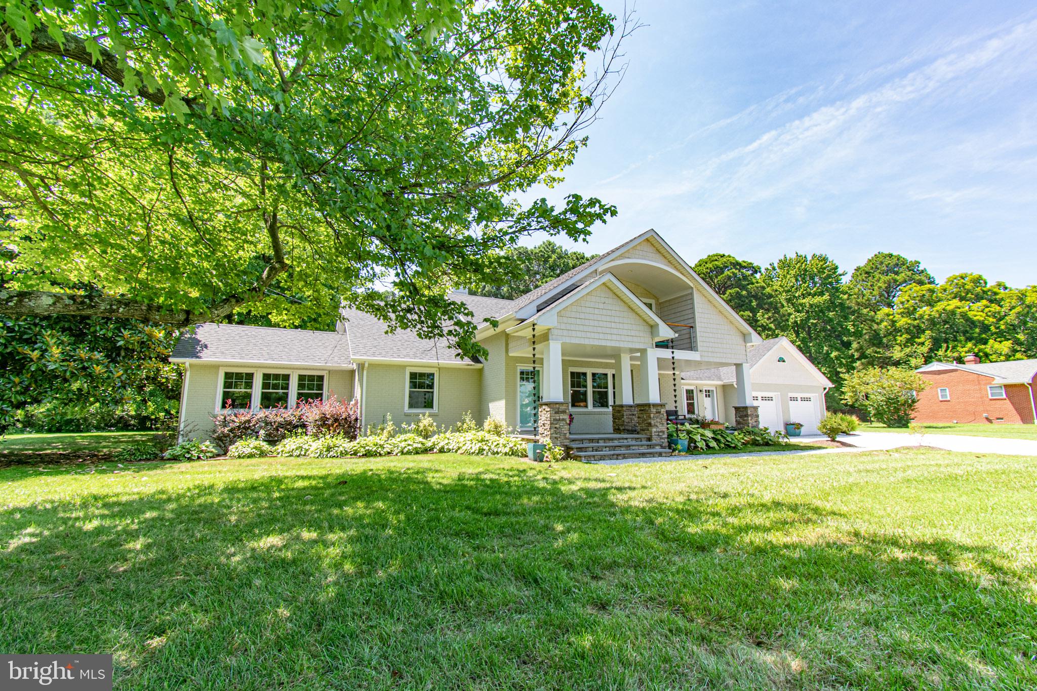 1026 RIVERVIEW TERRACE