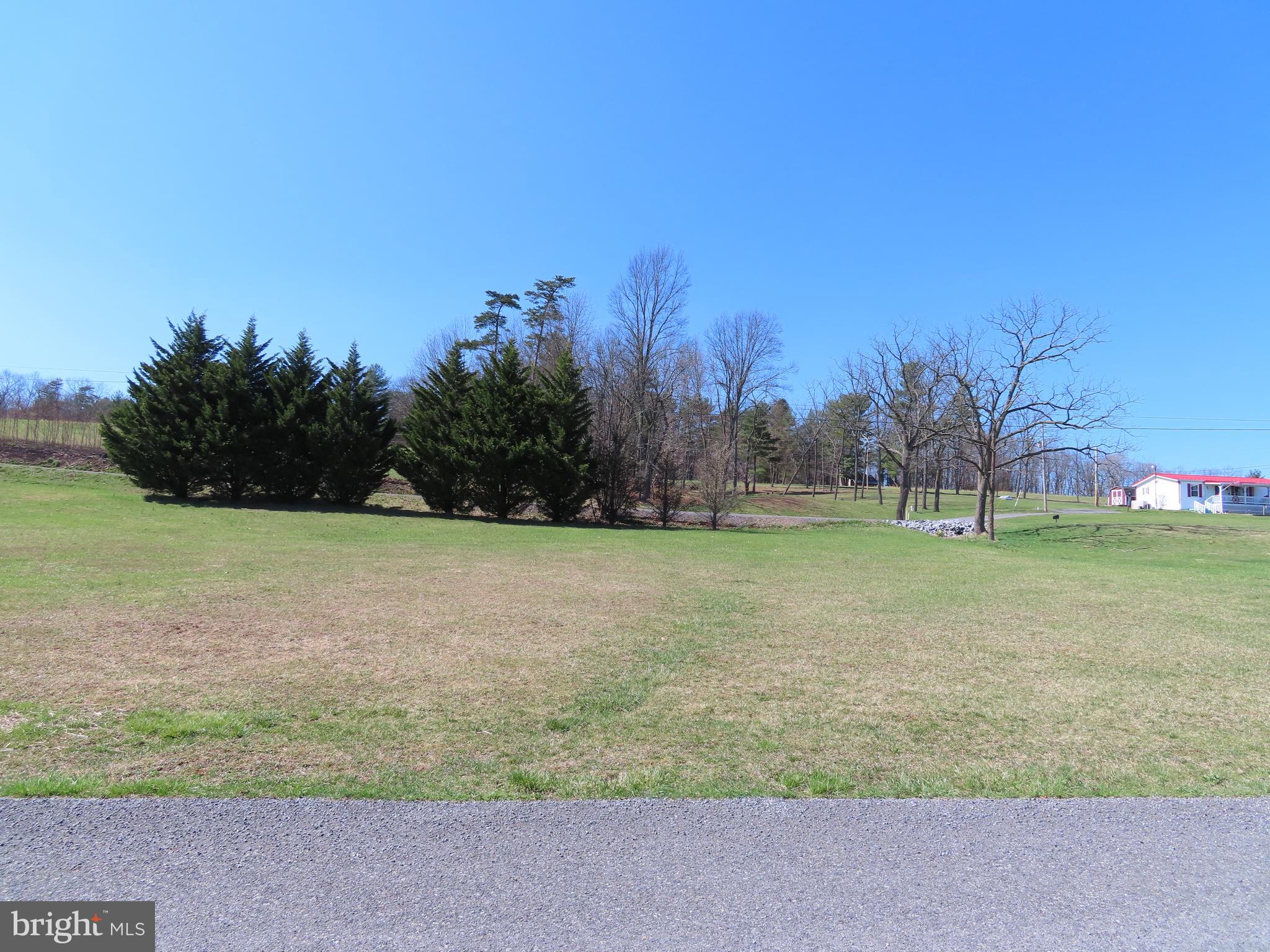 SCHOOL HOUSE VILLAGE - Land