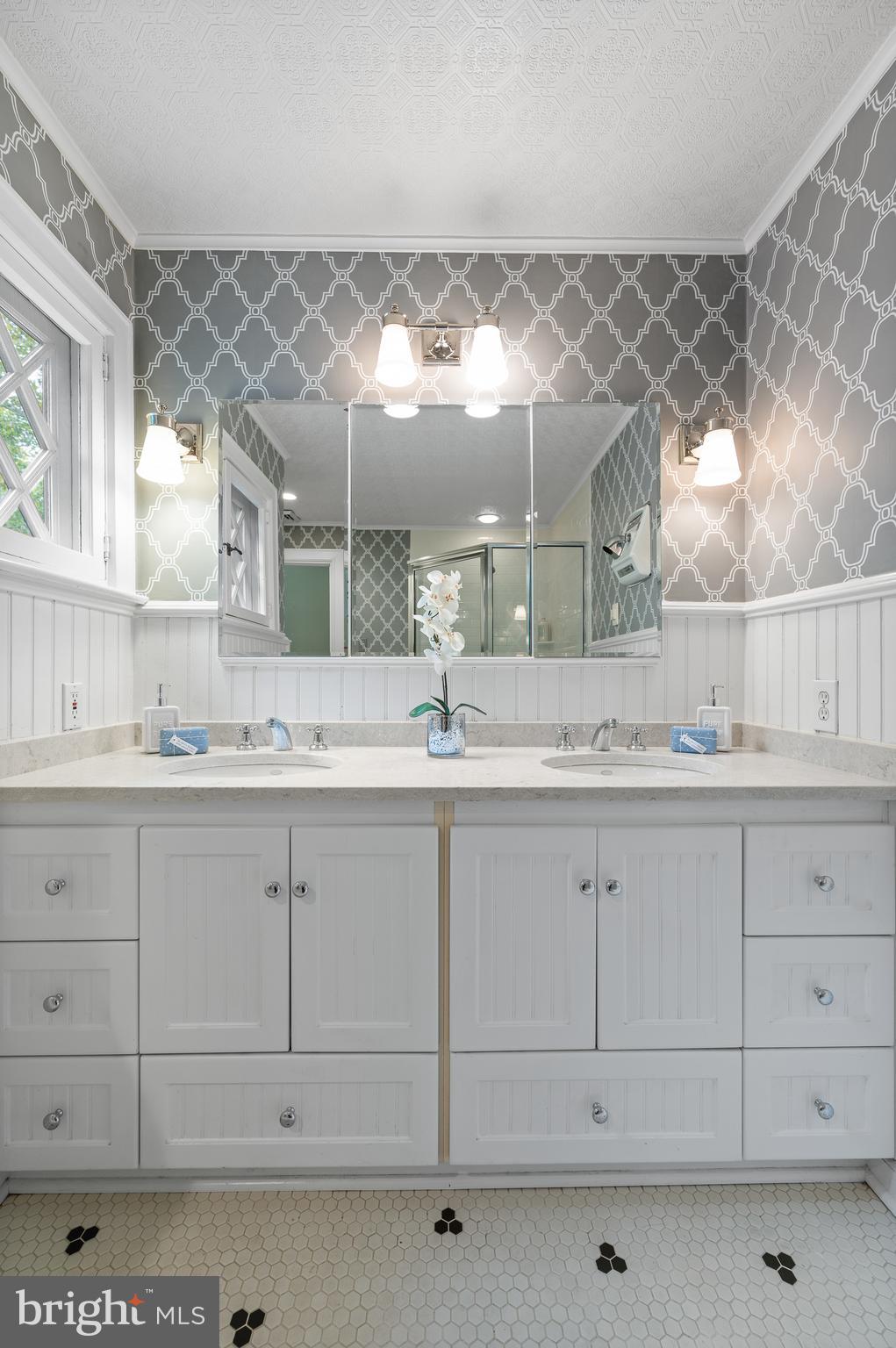 SOUTH WAYNE - Residential