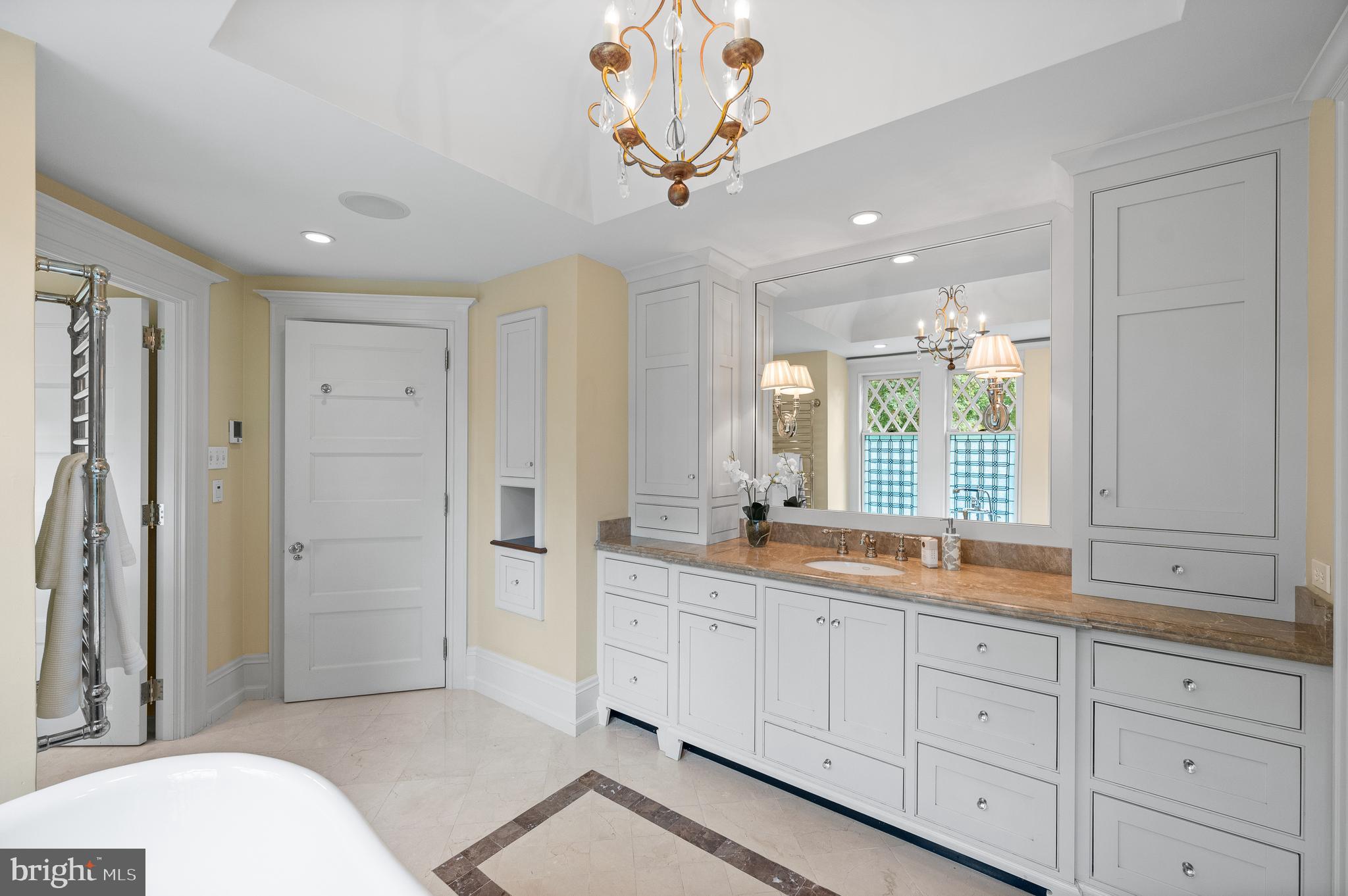 SOUTH WAYNE - Residential