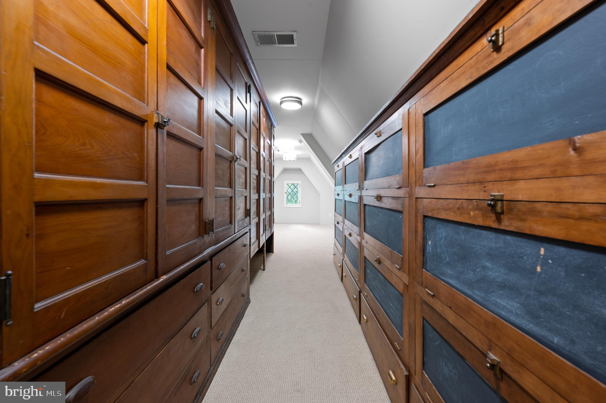 SOUTH WAYNE - Residential