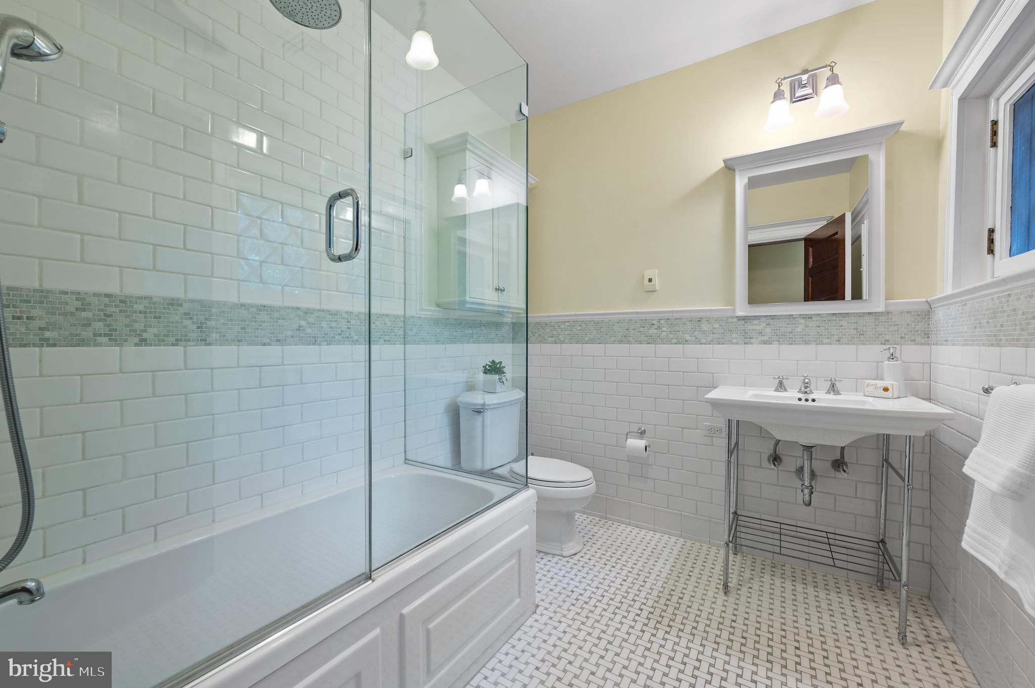 SOUTH WAYNE - Residential