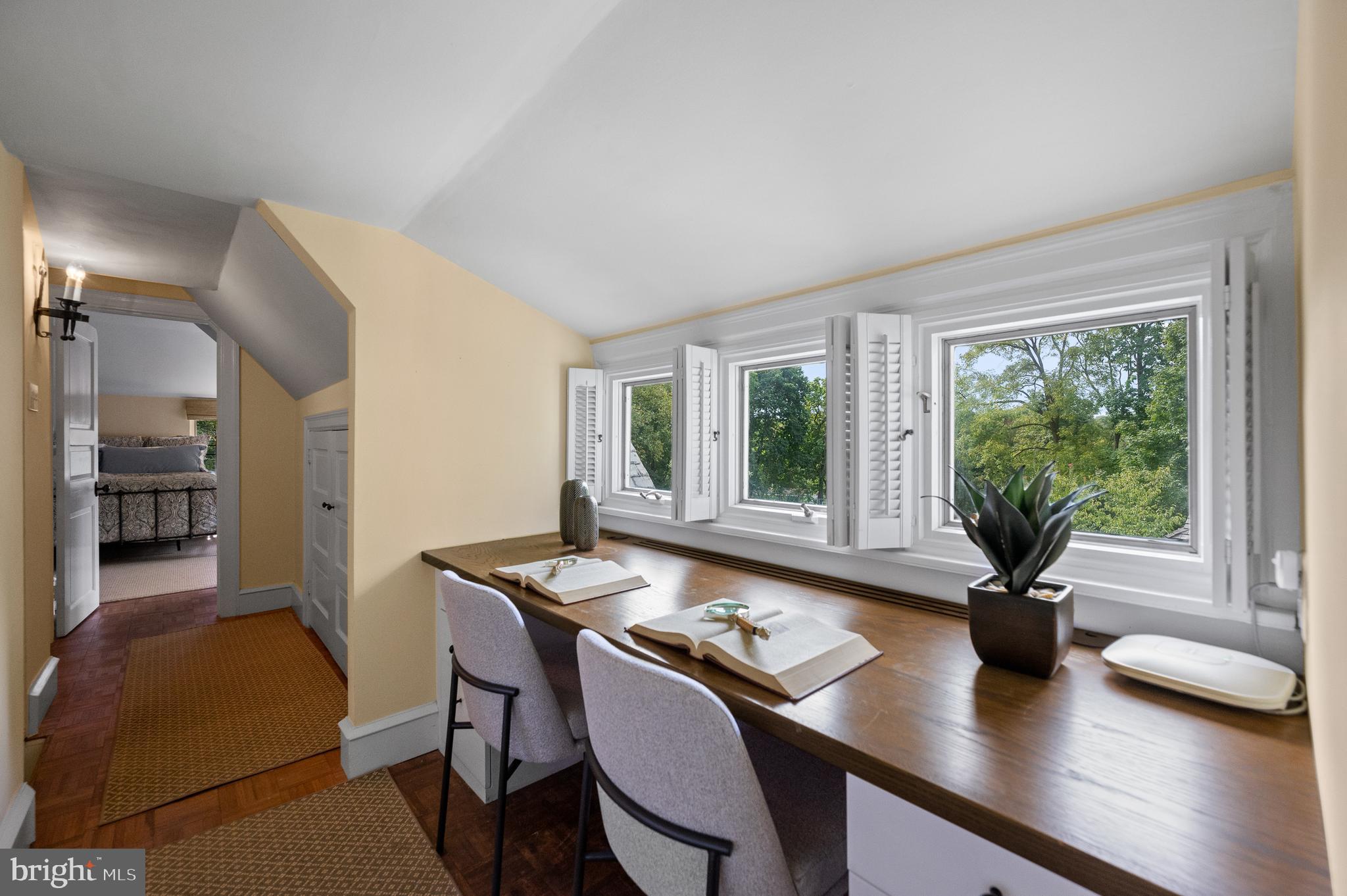 SOUTH WAYNE - Residential