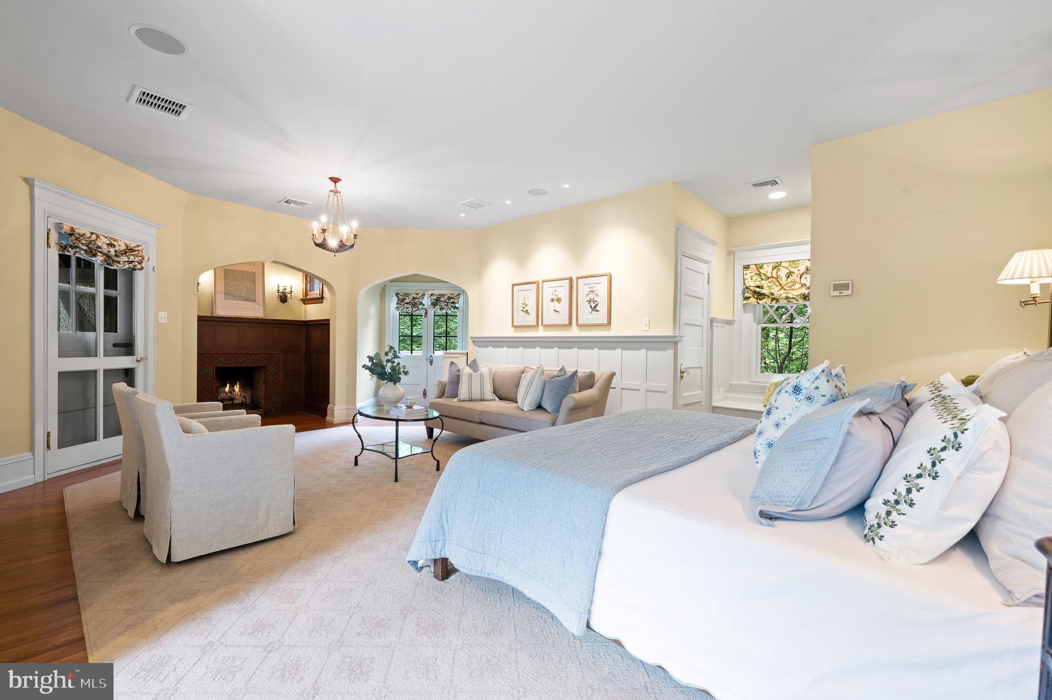 SOUTH WAYNE - Residential