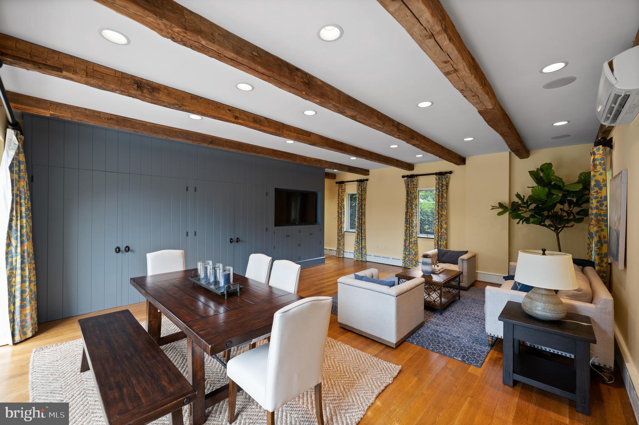SOUTH WAYNE - Residential