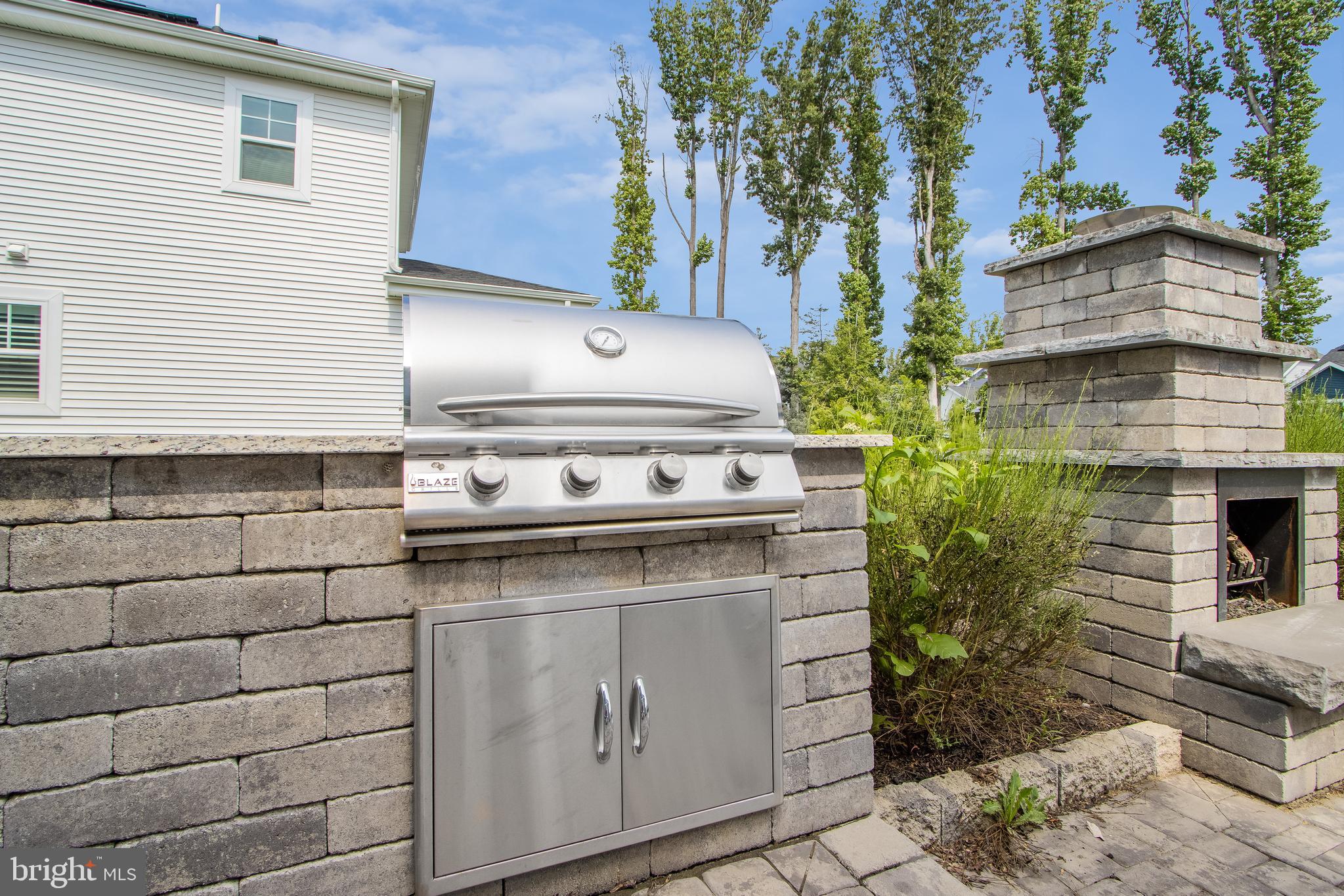 ARBOR-LYN - Residential