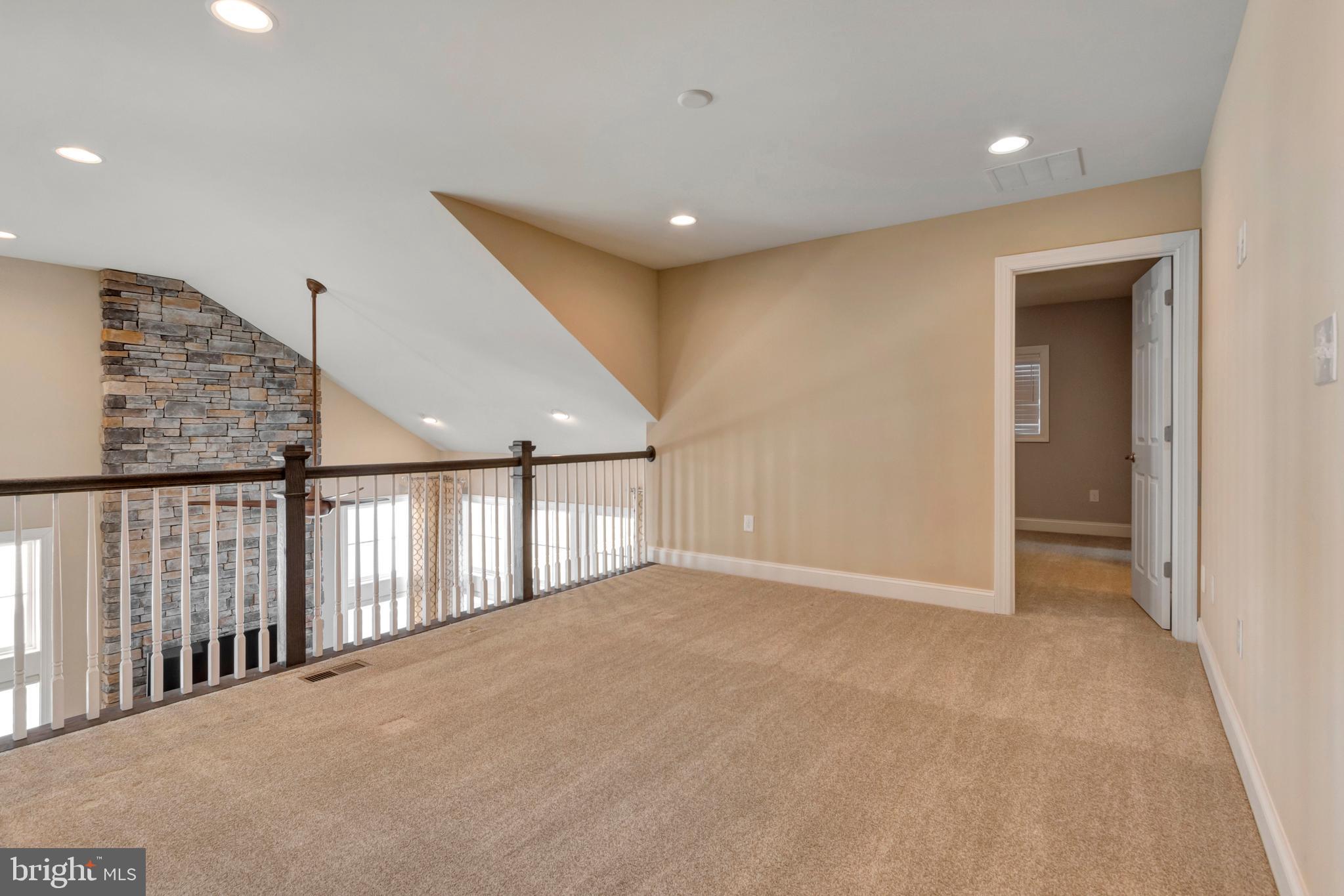 ARBOR-LYN - Residential