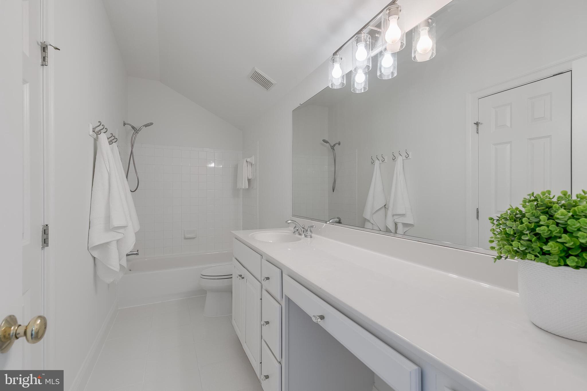 WATERFORD - Residential