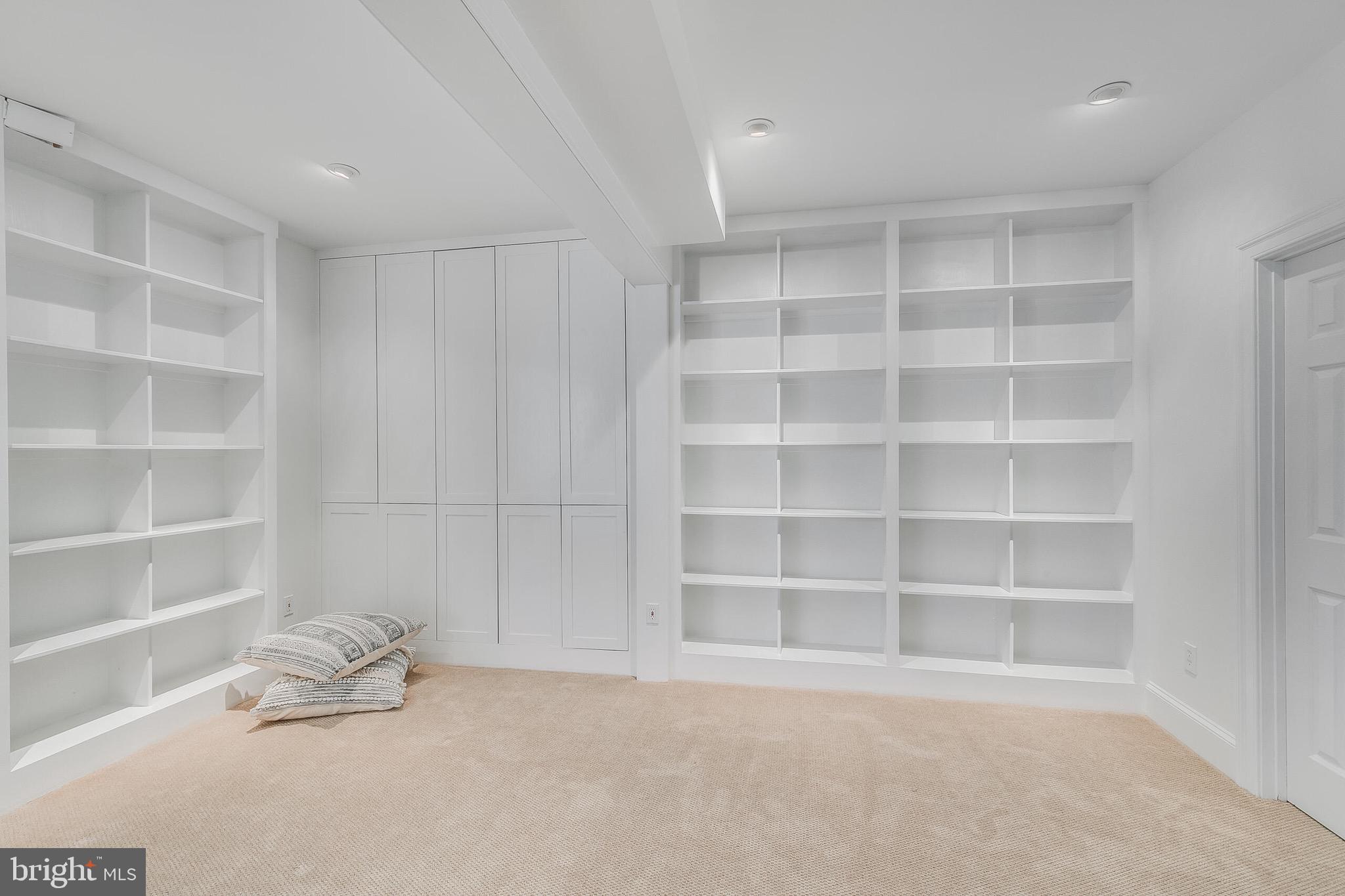 WATERFORD - Residential