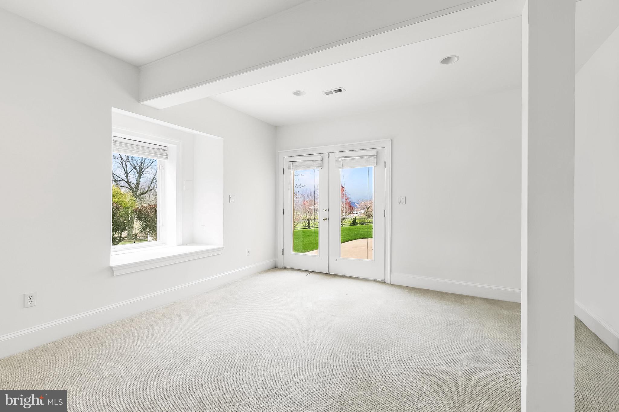 WATERFORD - Residential