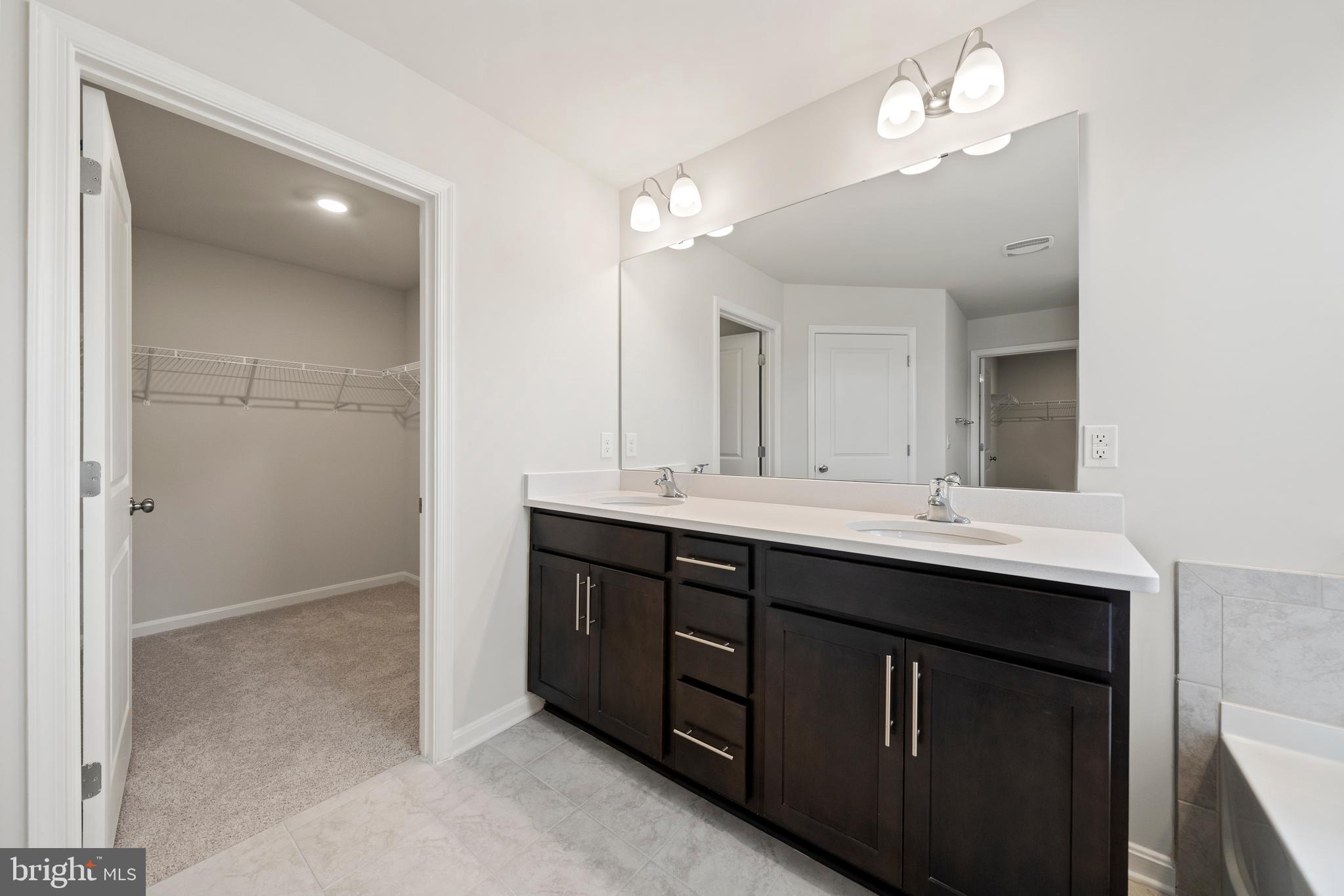 HERMITAGE - Residential