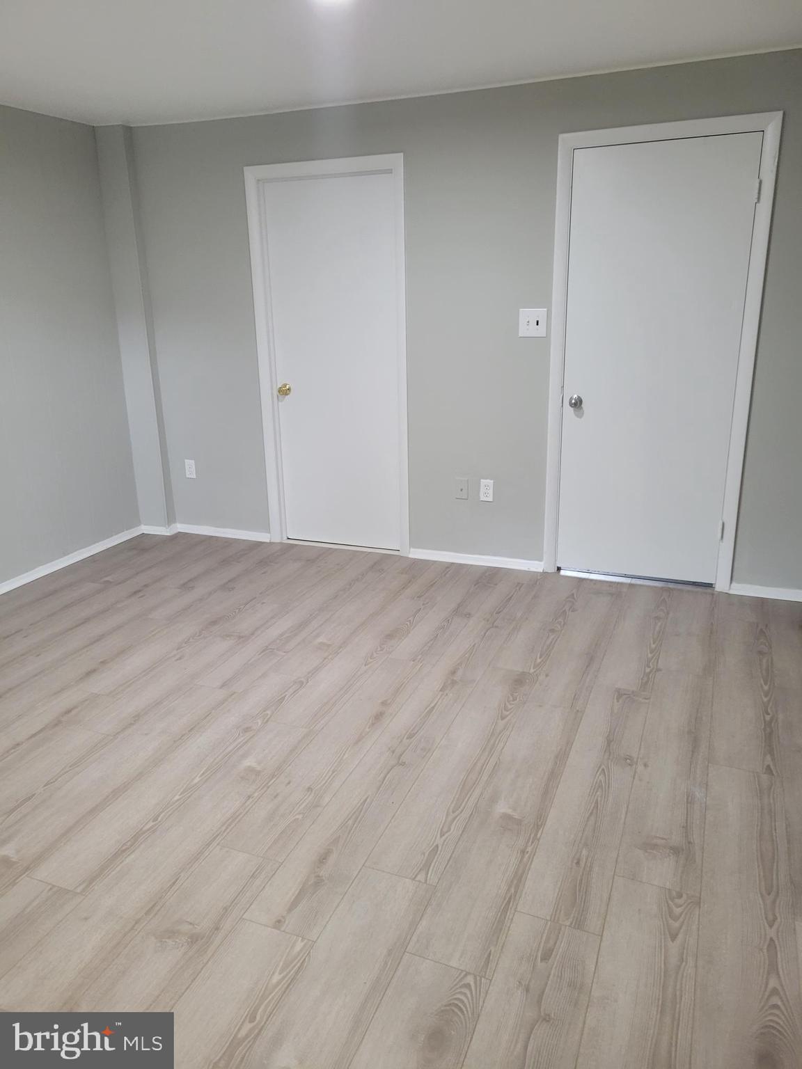 HAWTHORNE - Residential Lease