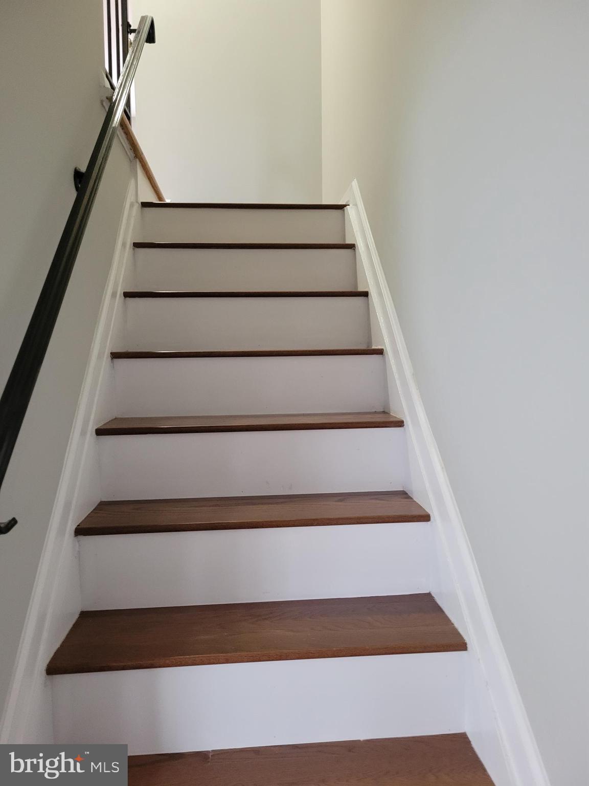 HAWTHORNE - Residential Lease