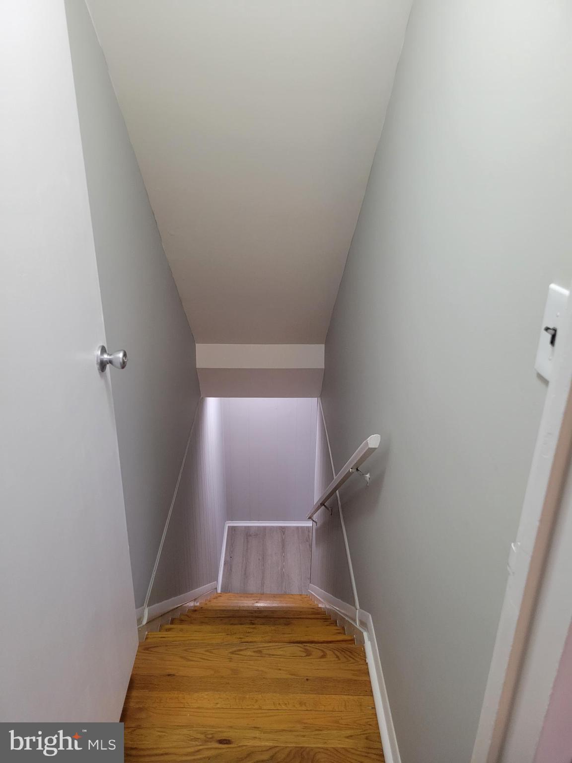 HAWTHORNE - Residential Lease