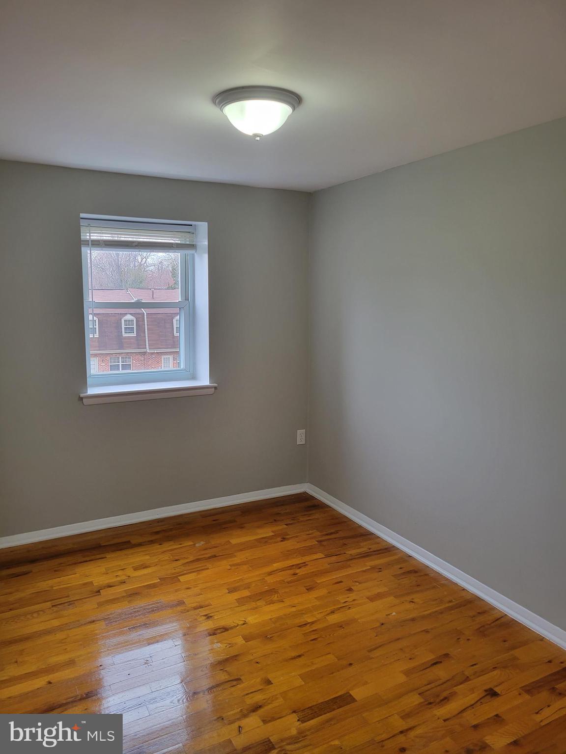 HAWTHORNE - Residential Lease