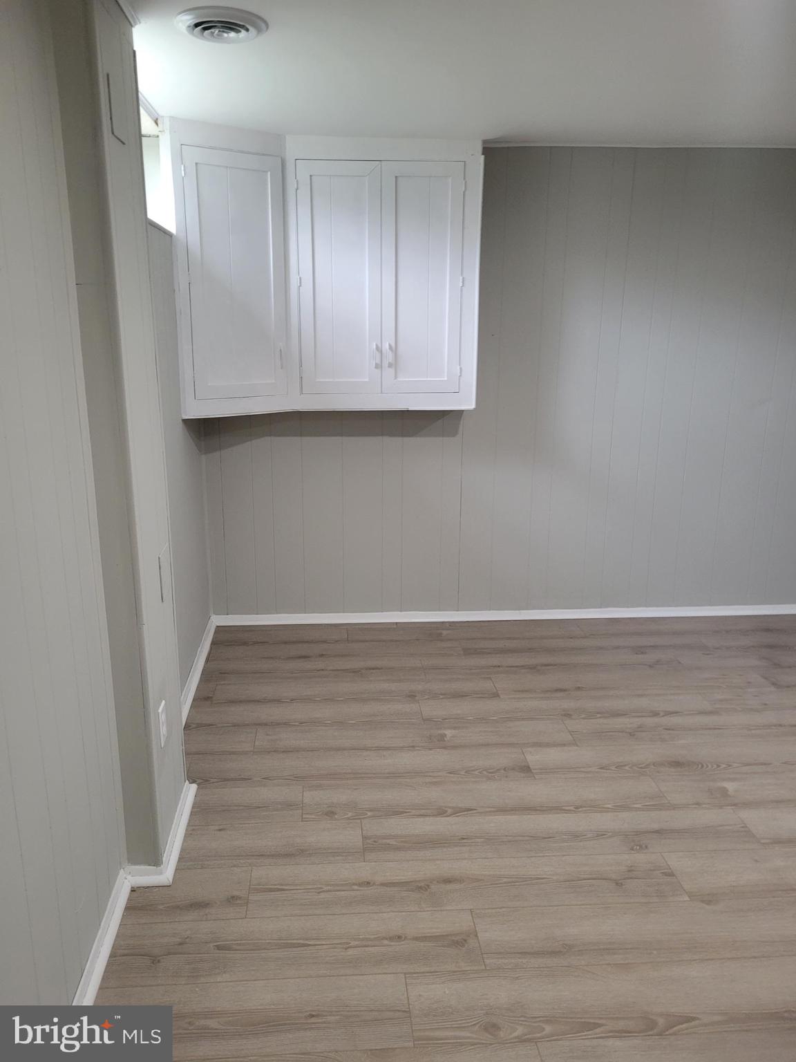 HAWTHORNE - Residential Lease