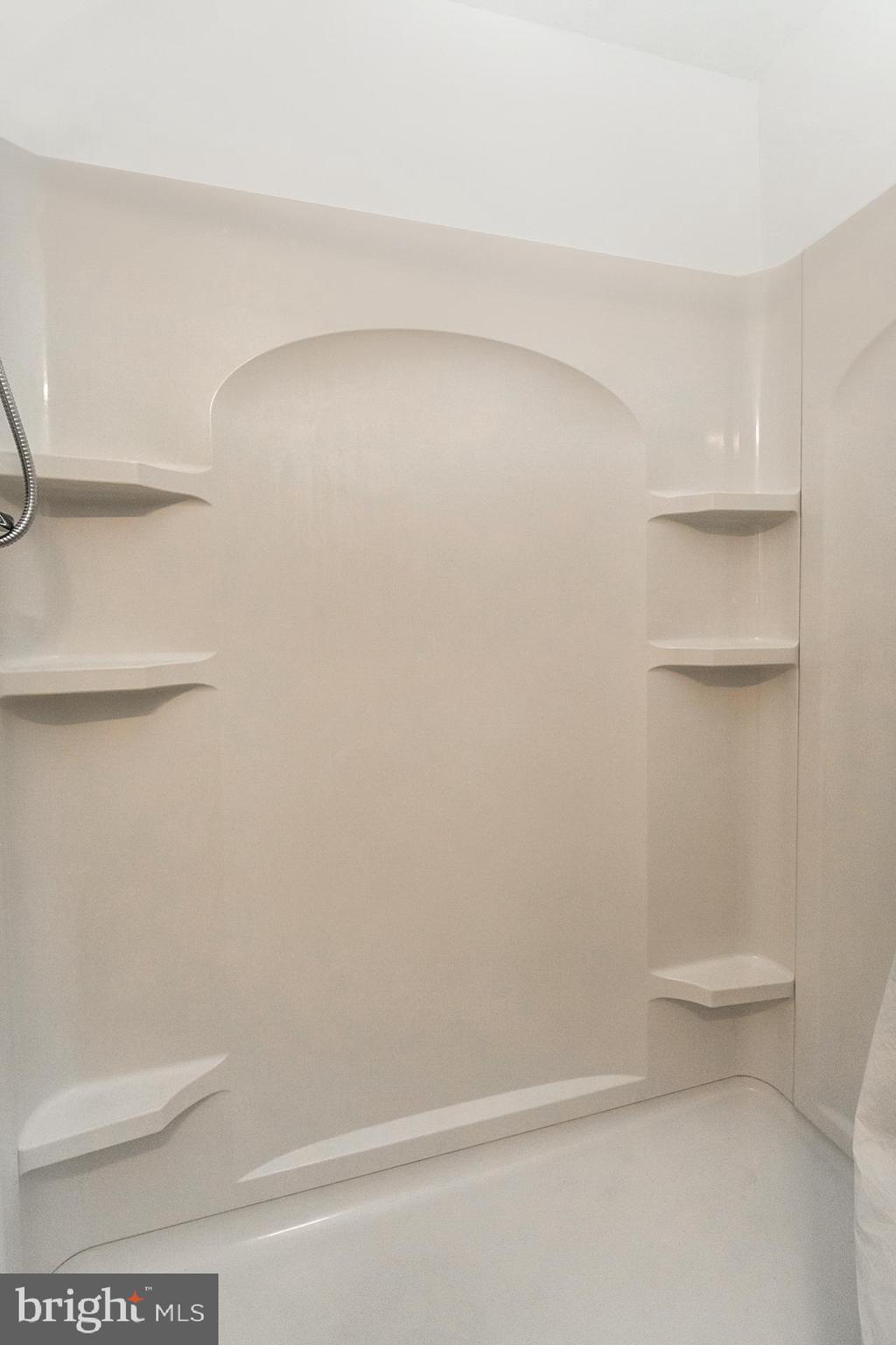 WHITEHALL - Residential