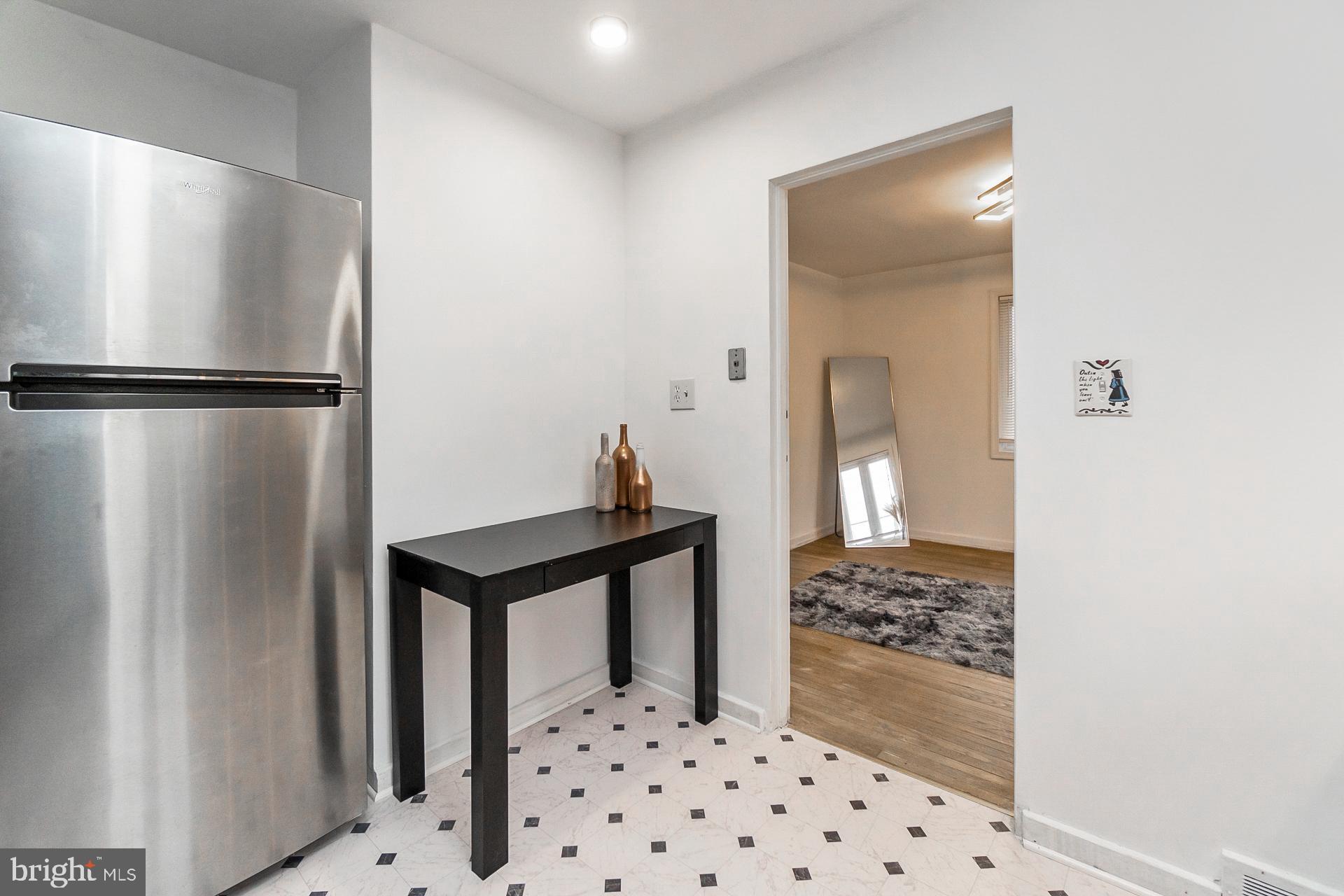 WHITEHALL - Residential