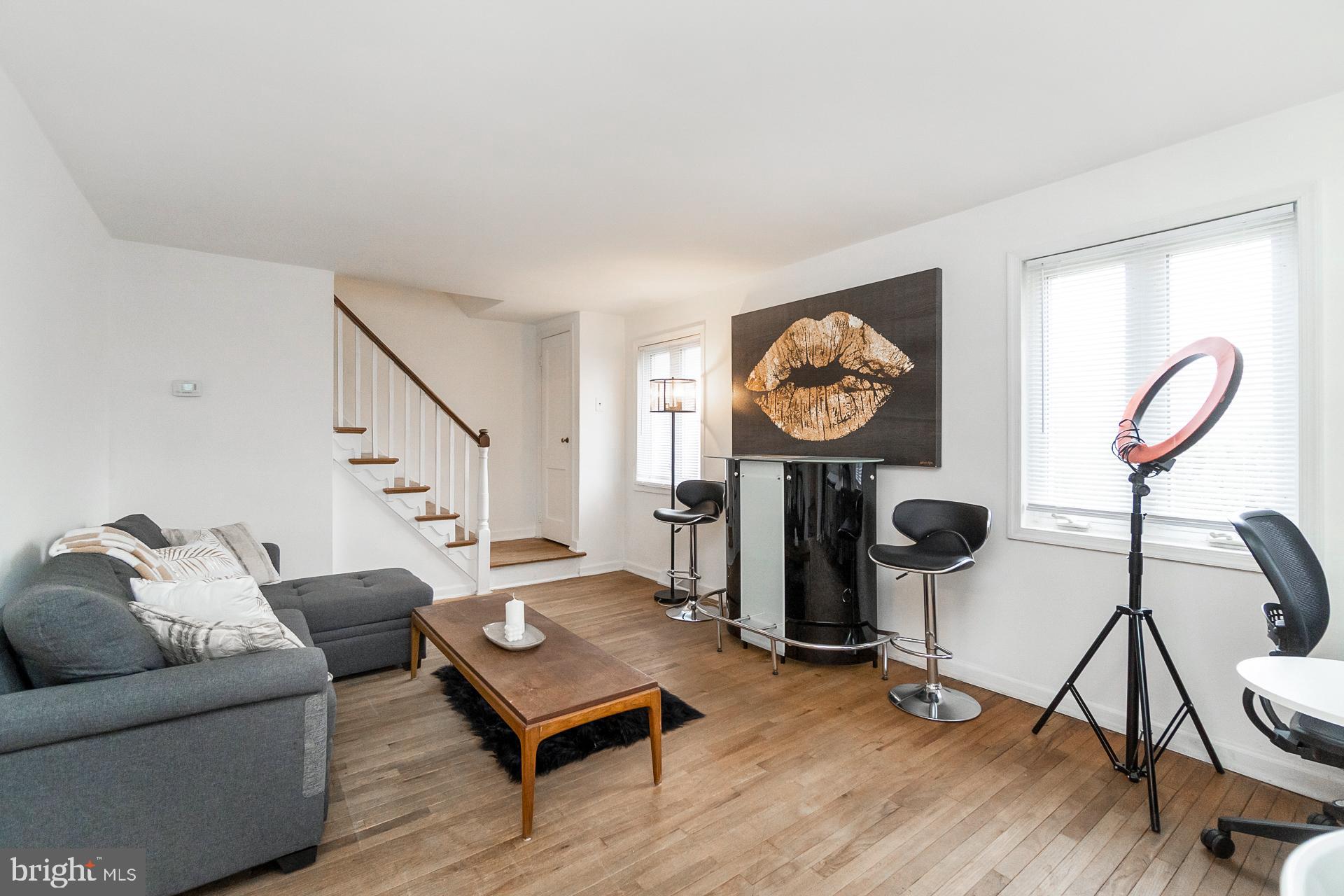 WHITEHALL - Residential