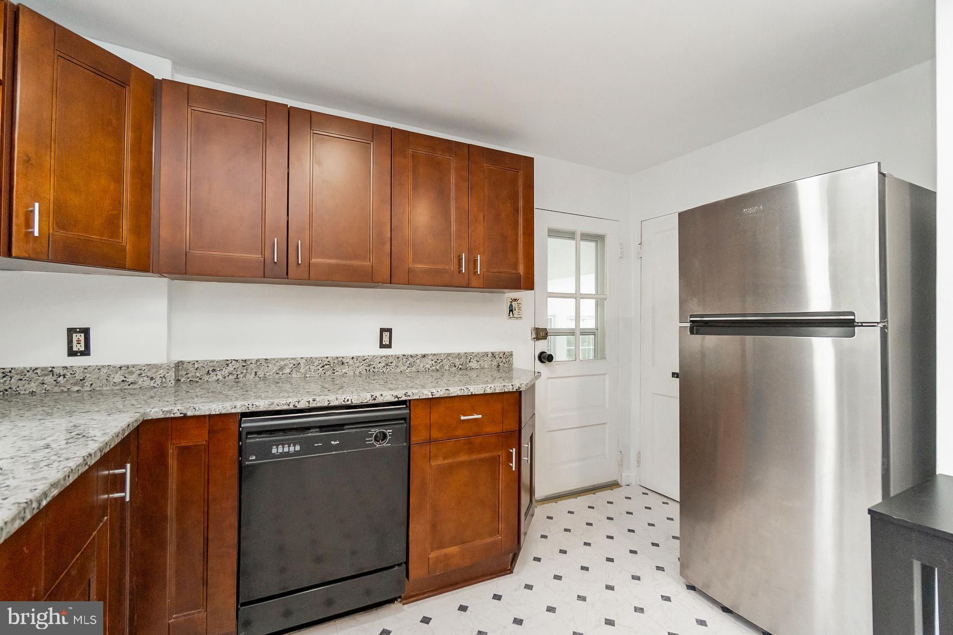 WHITEHALL - Residential