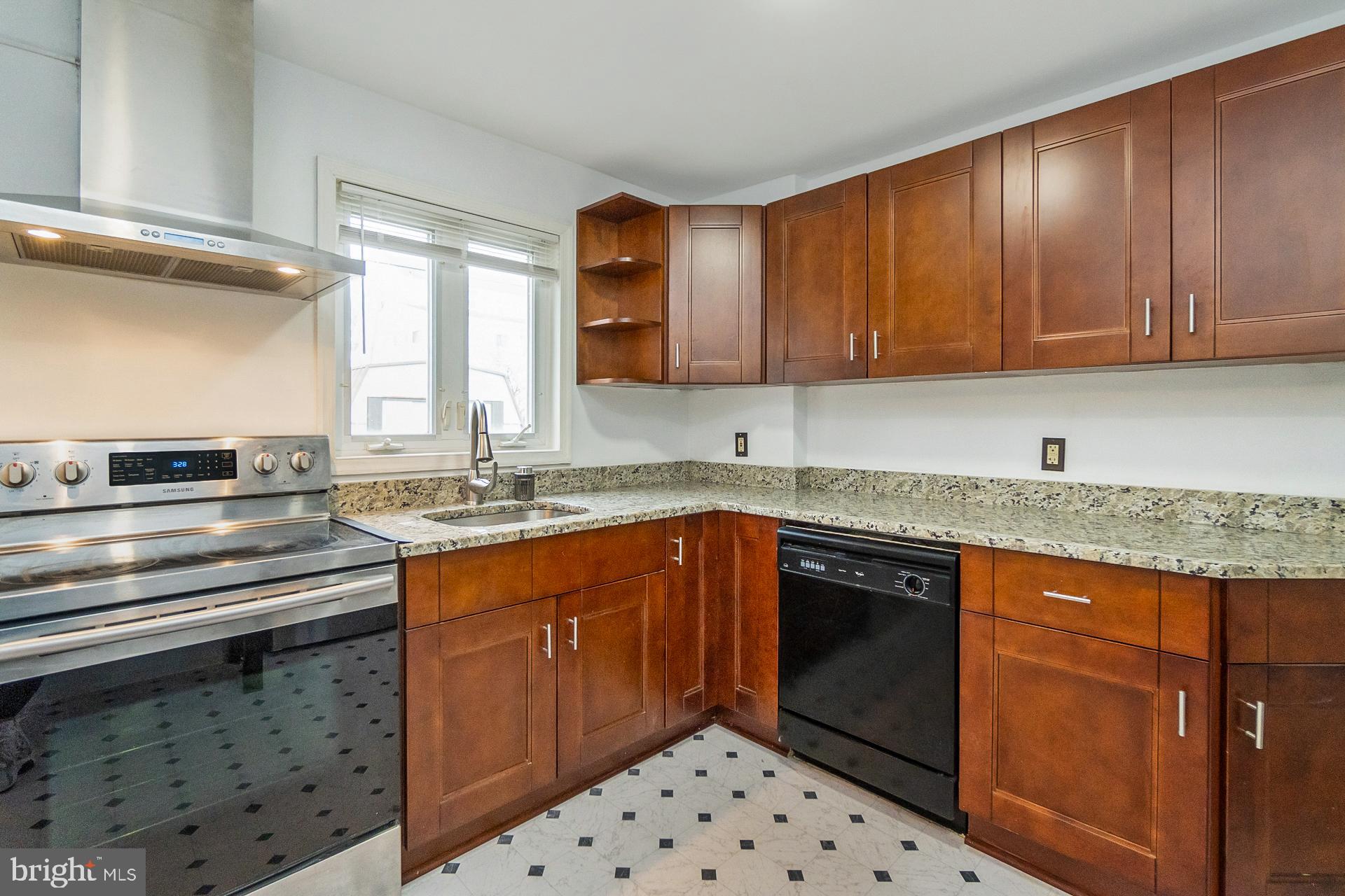 WHITEHALL - Residential