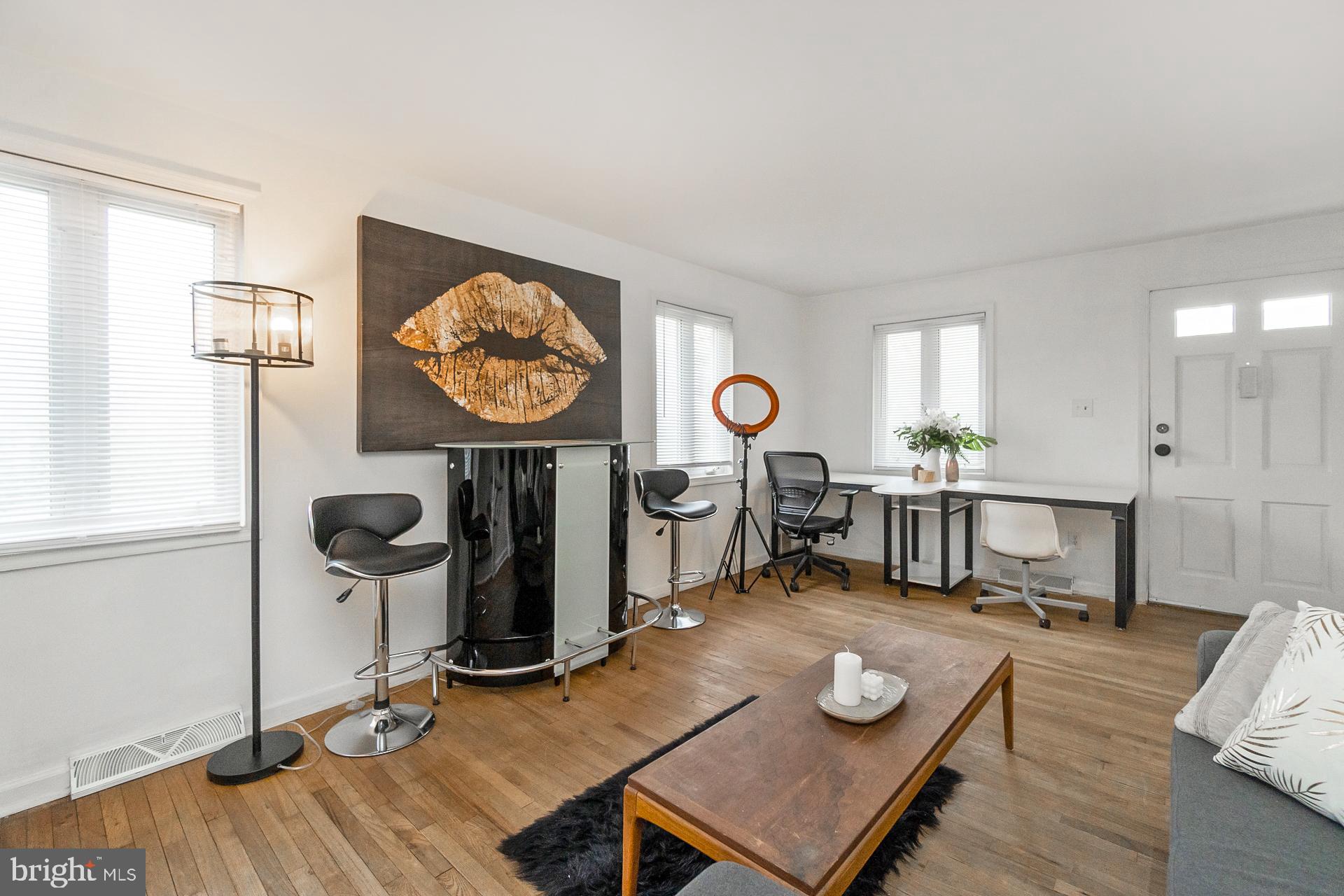 WHITEHALL - Residential