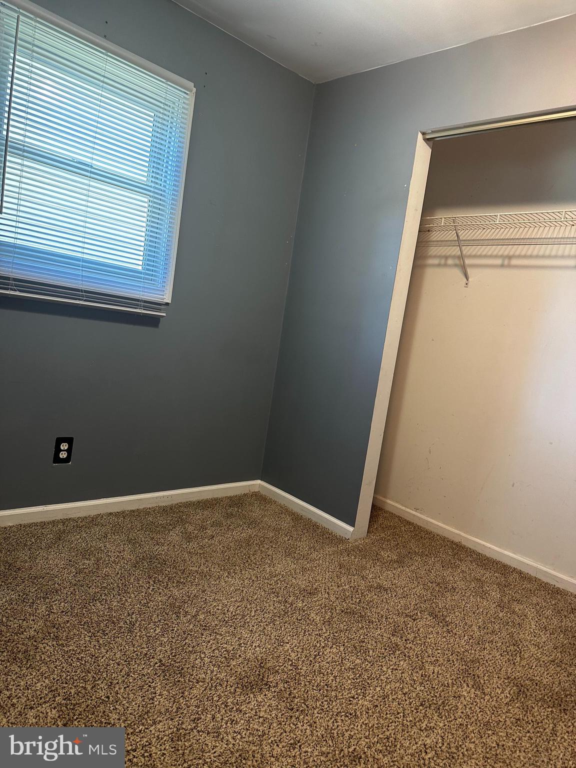 WOODLAND BEACH - Residential