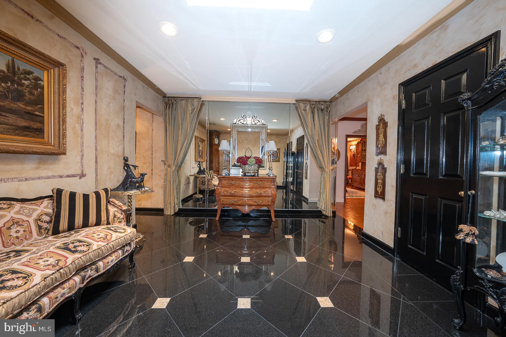 101 CHESWOLD LANE 5-E