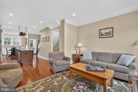 Townhouse For Sale - 4644 Woodberry Street<br/> RIVERDALE, MD 20737
