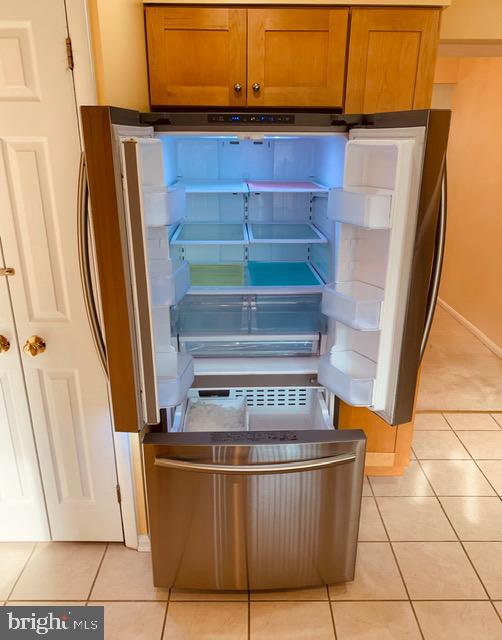 THE VILLAGE PARK - Residential Lease