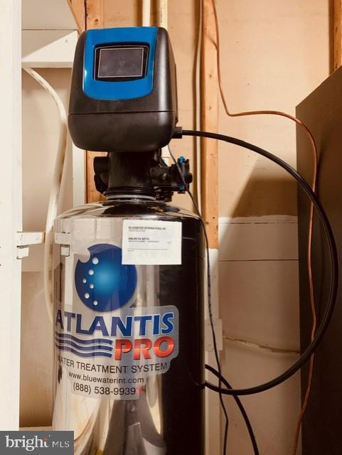 THE VILLAGE PARK - Residential Lease