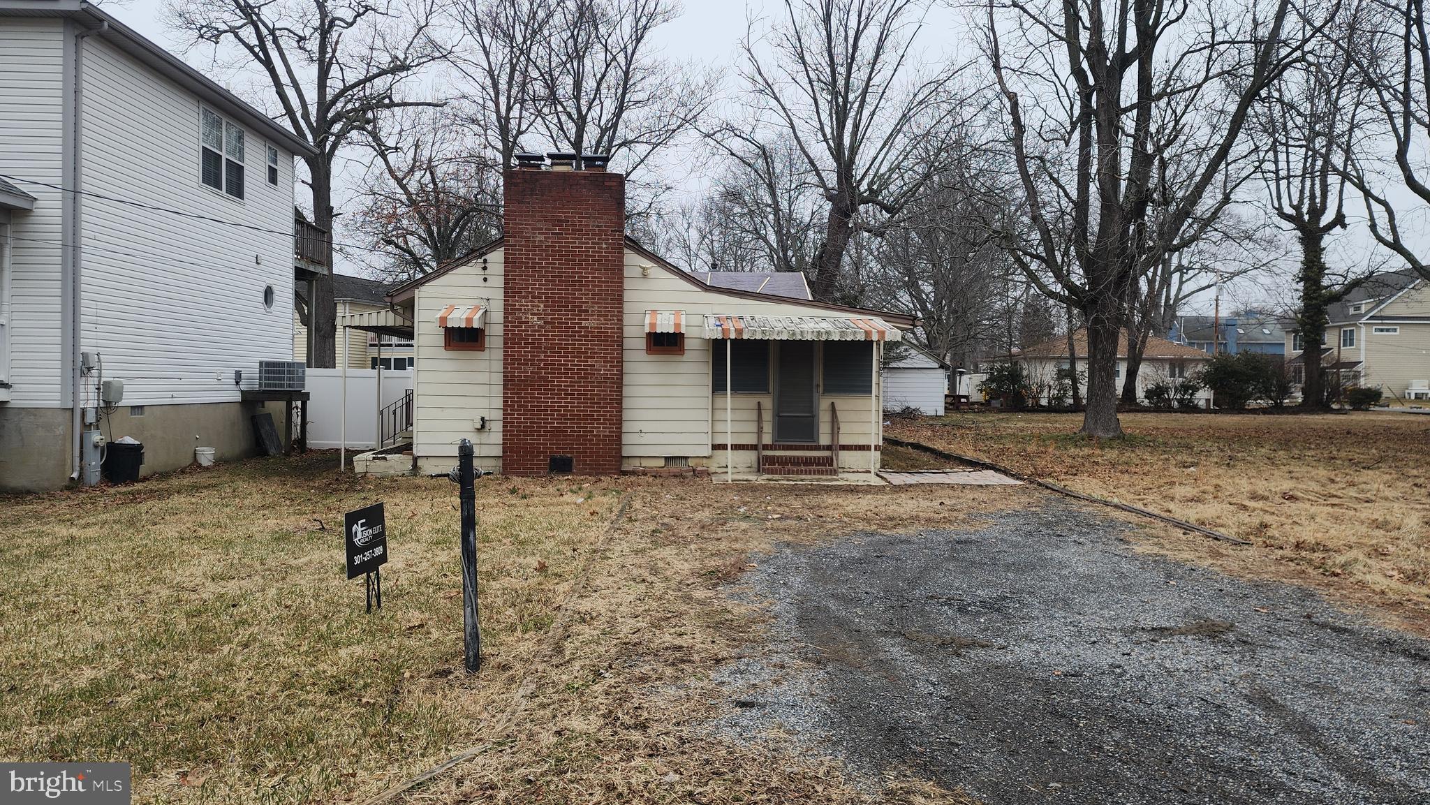 COLUMBIA BEACH - Residential