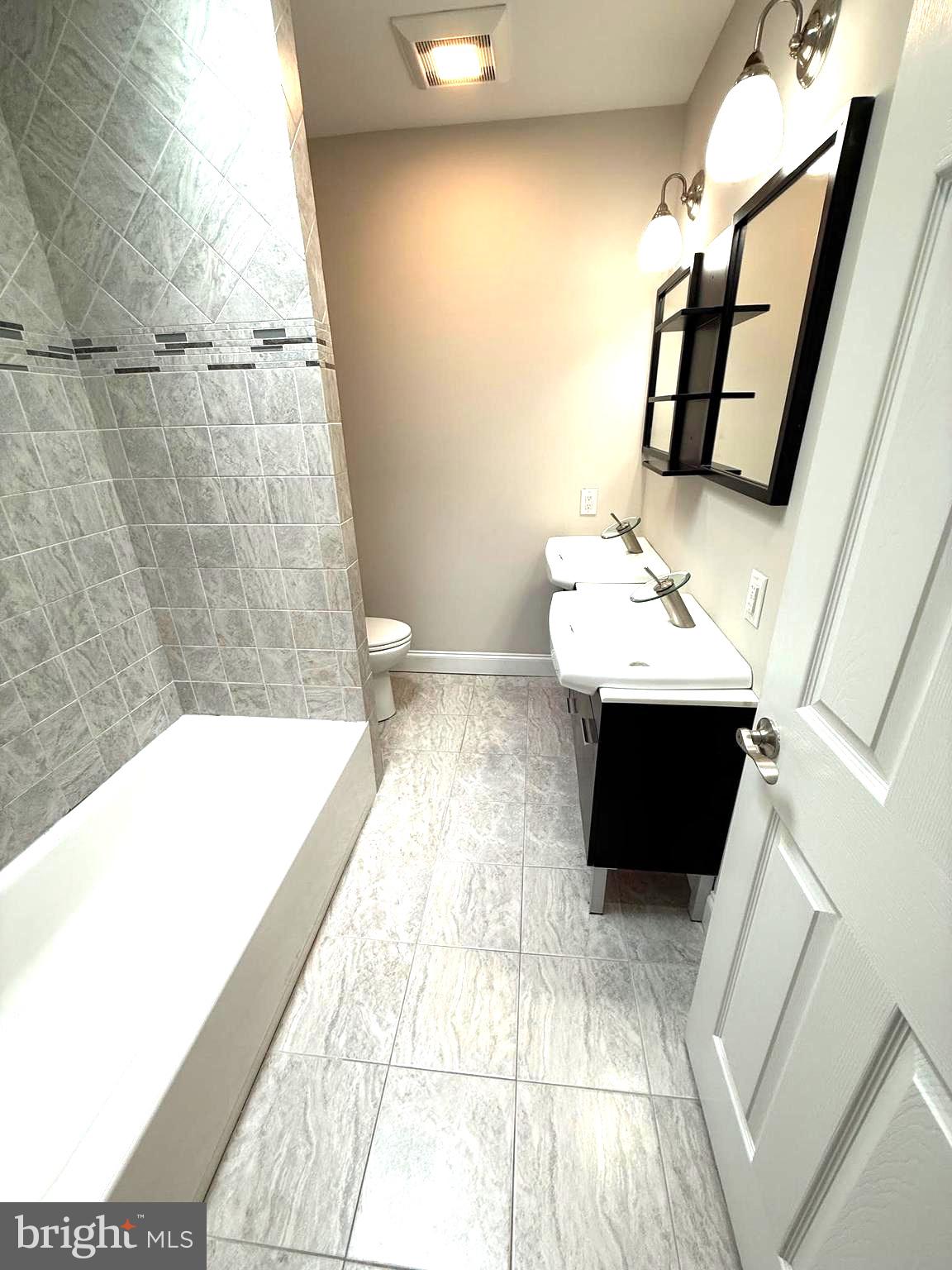 GIRARD ESTATES - Residential