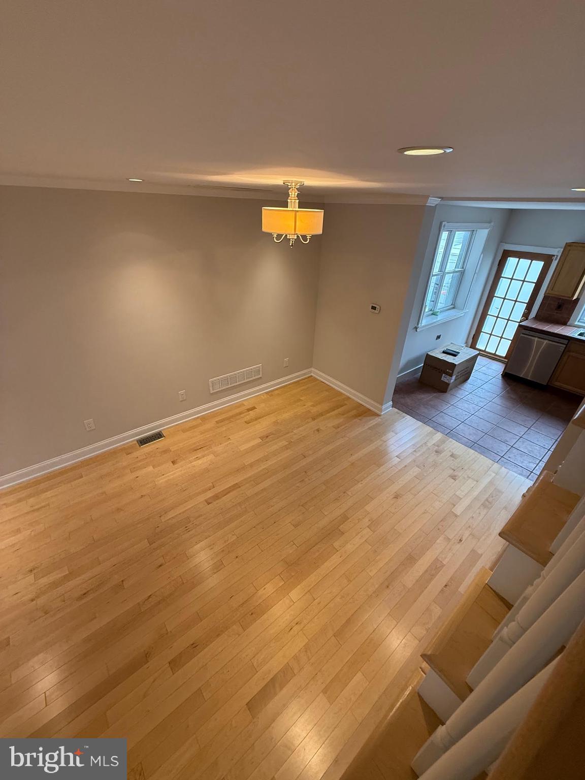 GIRARD ESTATES - Residential